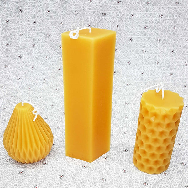 Beeswax candle- 9" diamond pillar - 100% Pure Canadian Beeswax