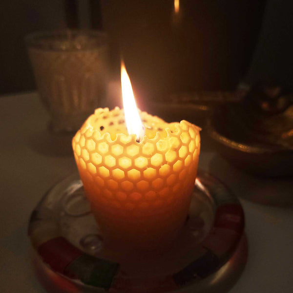 Beeswax candle- honeycomb cubes- 100% Pure Canadian Beeswax